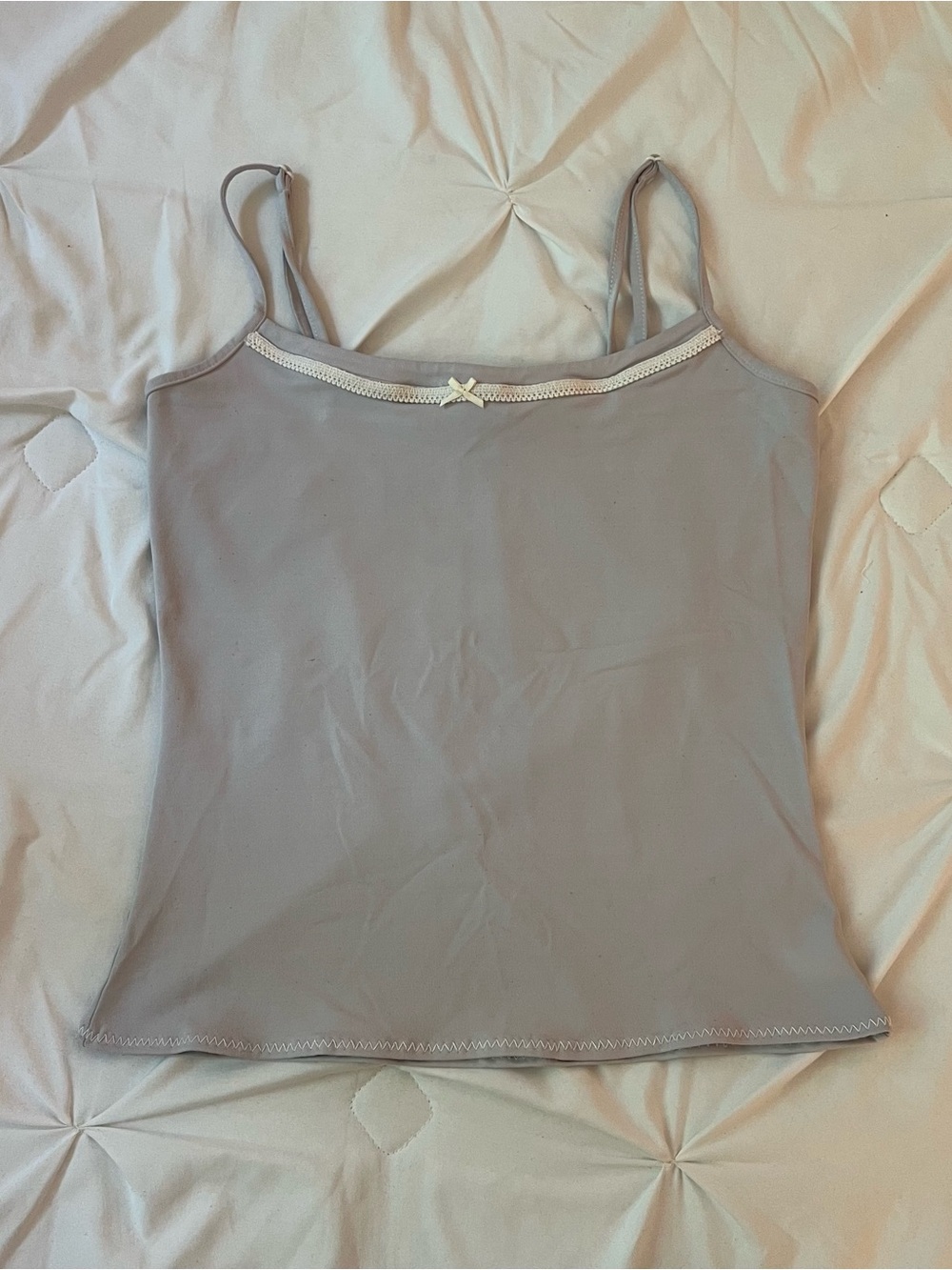 RW&CO grey cami top with cream lace trim and a cute bow